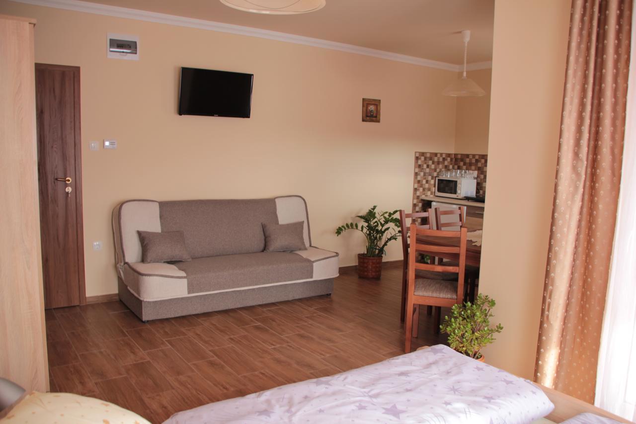 Imola Es Andrea Apartmanhaz 2 Hajduszoboszlo Exterior photo